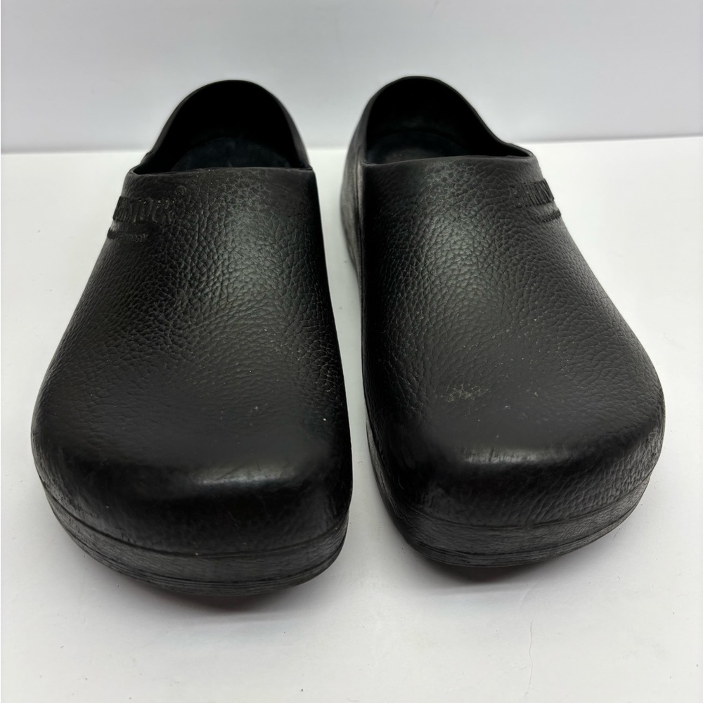 Birkenstock Men's Black Slip-On Work Clogs, size 13, box 34